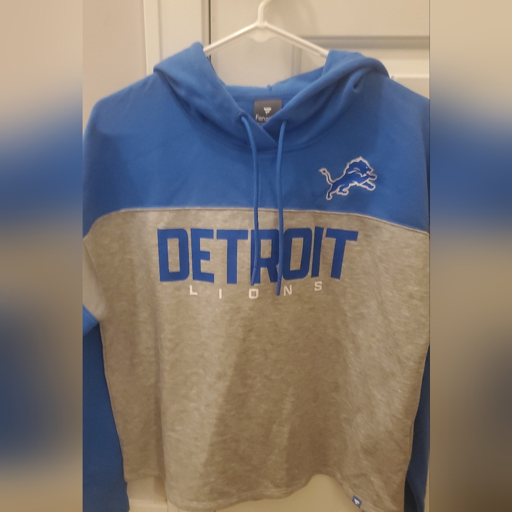 Detroit Lions Fanatics Blue and Gray Hoodie
